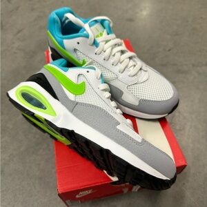 NIB Nike Air Max St Retro Running Sneakers White Blue Women’s Size 7/38